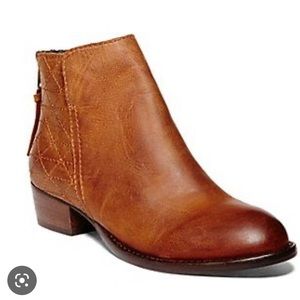 Steve Madden Rusha Boot